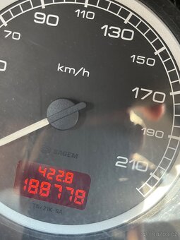 Peugeot 307 (2003) - 4