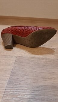 Dámské červené  lodičky vel. 38 zn. Jana - 4