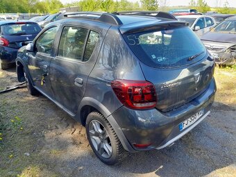 Dacia Sandero 0,9 TCe 90 Stepway - 4