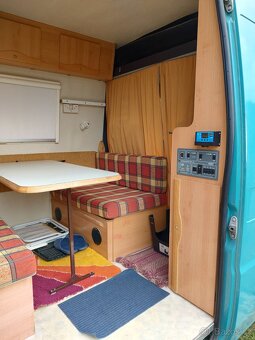 Obytná dodávka Peugeot Boxer 2.5TD - 4
