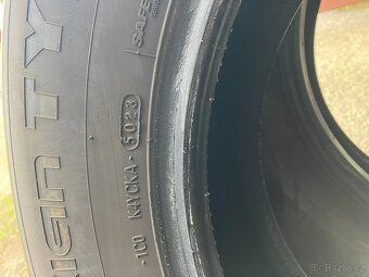 Pneu Nokian 215/65 R16 - 4