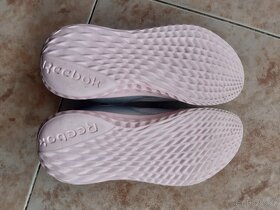 Tenisky sportovní zn. Reebok vel. 35 (230mm stélka) - 4