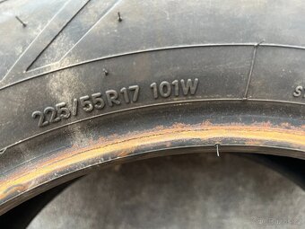 Letní Pneu 225/55 R17 TOYO PROXES COMFORT - 4