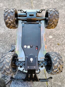 RC model Monster - 4
