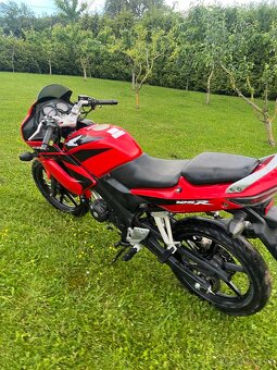 Honda cbr 125 r 2008, 9000 km - 4