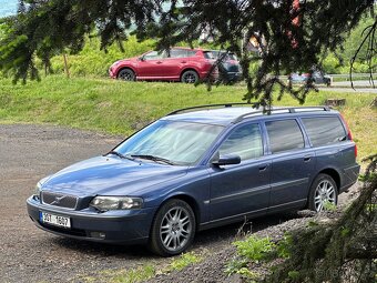 Volvo V70 2.4D5 AWD AUTOMAT 2004 282 najeto - 4