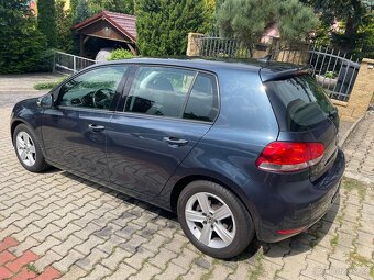 Volkswagen Golf 6 2.0 TDI Top stav - 4