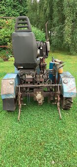 Prodam malotraktor 4x4 - 4