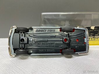 Dinky toys Aston Martin DB6 - 4