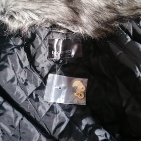 Krásná luxusní zimní bunda vel.38-40 - 4