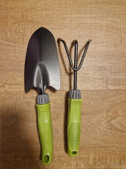 Nová kovová sada zahradního nářadí - 4