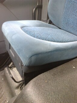 Sedačka – DAF LF – ORIGINAL – moc pěkný sedák – 995,-Kč - 4