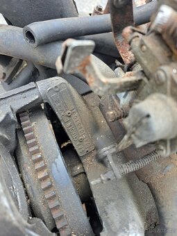 Motor Citroen  2CV 6 s převodovkou, Dyane - 4