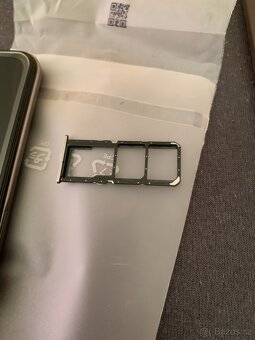 Realme 8i - 4