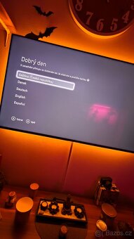 Herní konzole Xbox One S 1T, 2x ovladač, sluchátka, hry - 4
