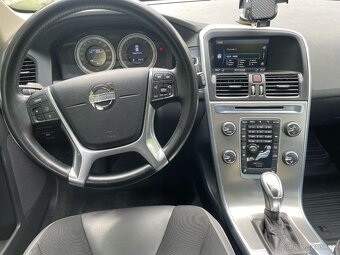 Volvo XC60 2.0 D3 Automat 5válec - servisní kniha - 4