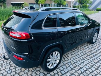 Jeep Cherokee 2.2M-JET 4x4 AUTOMAT LED VYHŘEV SERVISKA TAŽNÉ - 4