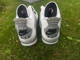 Nike Air Jordan 4 Retro/ White Cement - 4