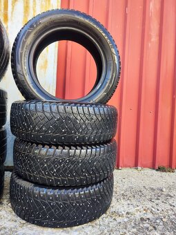 Zimní pneu =GOODYEAR= 205/60 R16 - 4