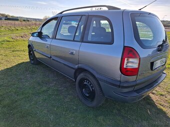 Opel Zafira 2.0 Diesel Klima 7 mist Model 2004 Nová Stk - 4