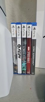 PlayStation 5 Slim s verzí na CD + příslušenství - 4
