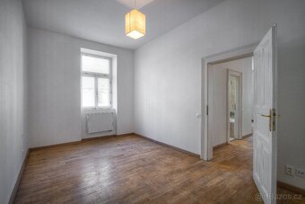 3kk Komunardů 24, Holešovice - 4