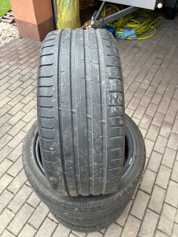 4ks letní pneu Nokian R18 225/40/18 - 4