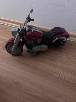LEGO Creator expert 10269 Harley Davidson - 4