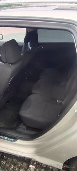 Peugeot 308 SW 1,6 benzín - 4