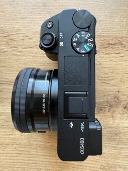 Sony Alpha 6400 + 16-50 OSS, E3.5-5.6/PZ - 4