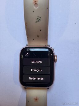 Apple Watch SE 40mm - GPS (1. generace) - 4