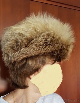 Dámský kožich zlatá lišky, zn. KARA, vel. L-XL - 4