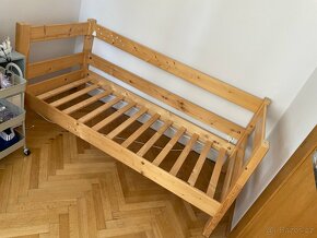 dřevěná postel z masivu SENDY GAZEL - 4