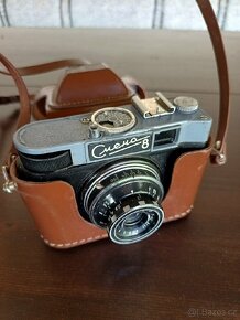 Starožitný fotoaparát Cmena 8 - 4