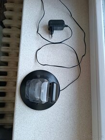 Nabíjecí stanice pro dva PS4 ovladače - 4