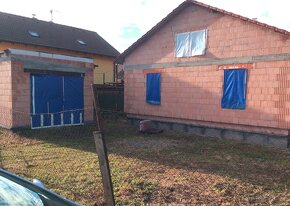 Prodám rozestavěný dům v obci Opolany v blízkosti Poděbrad - 4
