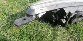 Kia Rio III, 3 levá lampa - 4