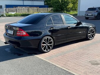 mercedes benz c203 - 4