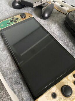 Nintendo Switch Oled - Zelda Edition - 4