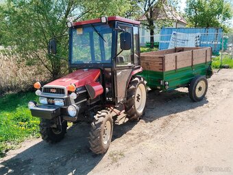 Prodám Yanmar F 175 4x4 18 koní najeto 600mth - 4