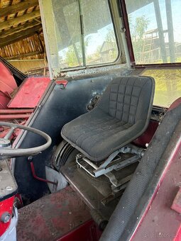 Anglický traktor international - 4