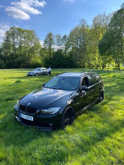 BMW e91 330d - 4