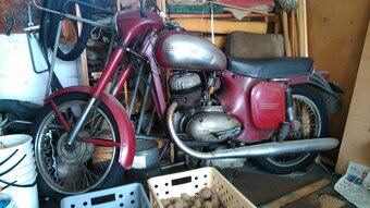 Prodám Jawa 250 Sport, typ 590, r.v.1965, kola 19". - 4
