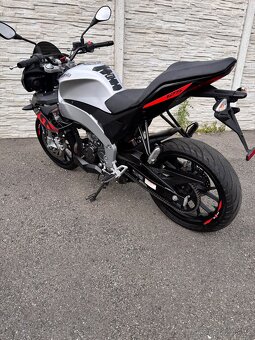 Aprilia Tuono 125 - 4