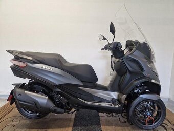 Piaggio MP3 530 hpe zpátečka kamera 10/2022 nové pneu - 4