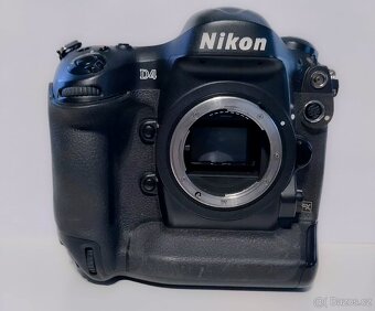 Nikon D4 - 4