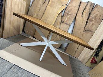 Jídelní stůl s bukovým masivem - 4