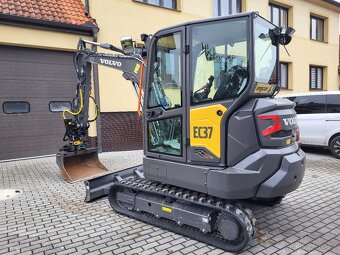 Pásové minirypadlo Volvo EC37F - 4
