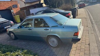 Mercedes Benz w201 190e - 4