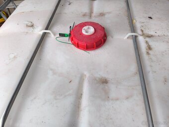 Prodám IBC kontejner 1000l - 4